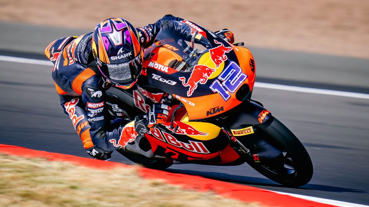 FIRST FEELINGS IN SILVERSTONE FOR RED BULL KTM TECH3  ON OPENING DAY OF BRITISH GRAND PRIX