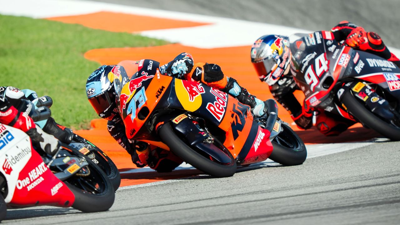 ROOKIE PERRONE SECURES TOP 10-FINISH IN THE CHAMPIONSHIP, AS ROULSTONE ENDS EMOTIONAL FINAL RACE WITH TECH3 IN 16TH